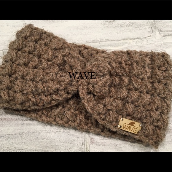 Custom designed headband / ear warmers hand knit. - Picture 5 of 9